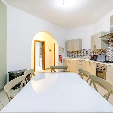 A Lovely 4br In The Heart Of St Julians By 360 Estates アパート Saint Julian's