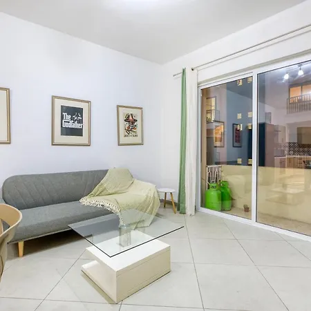 A Lovely 4br In The Heart Of St Julians By 360 Estates アパート *