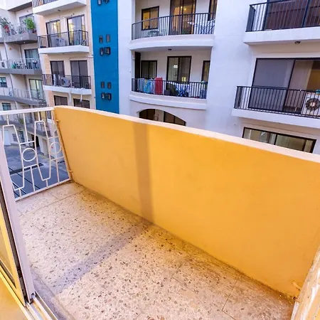 A Lovely 4br In The Heart Of St Julians By 360 Estates San Ġiljan