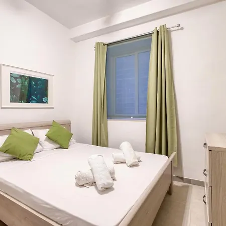 A Lovely 4br In The Heart Of St Julians By 360 Estates *